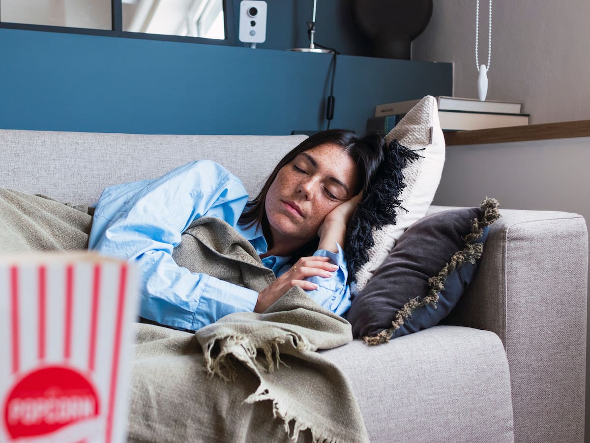 Llenos de melatonina y magnesio: estos snacks nocturnos te ayudarán a conciliar el sueño si te cuesta dormir