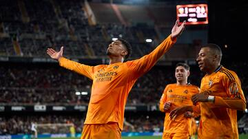 Con un jugador menos: Real Madrid logra épica remontada ante Valencia y es nuevo líder de La Liga