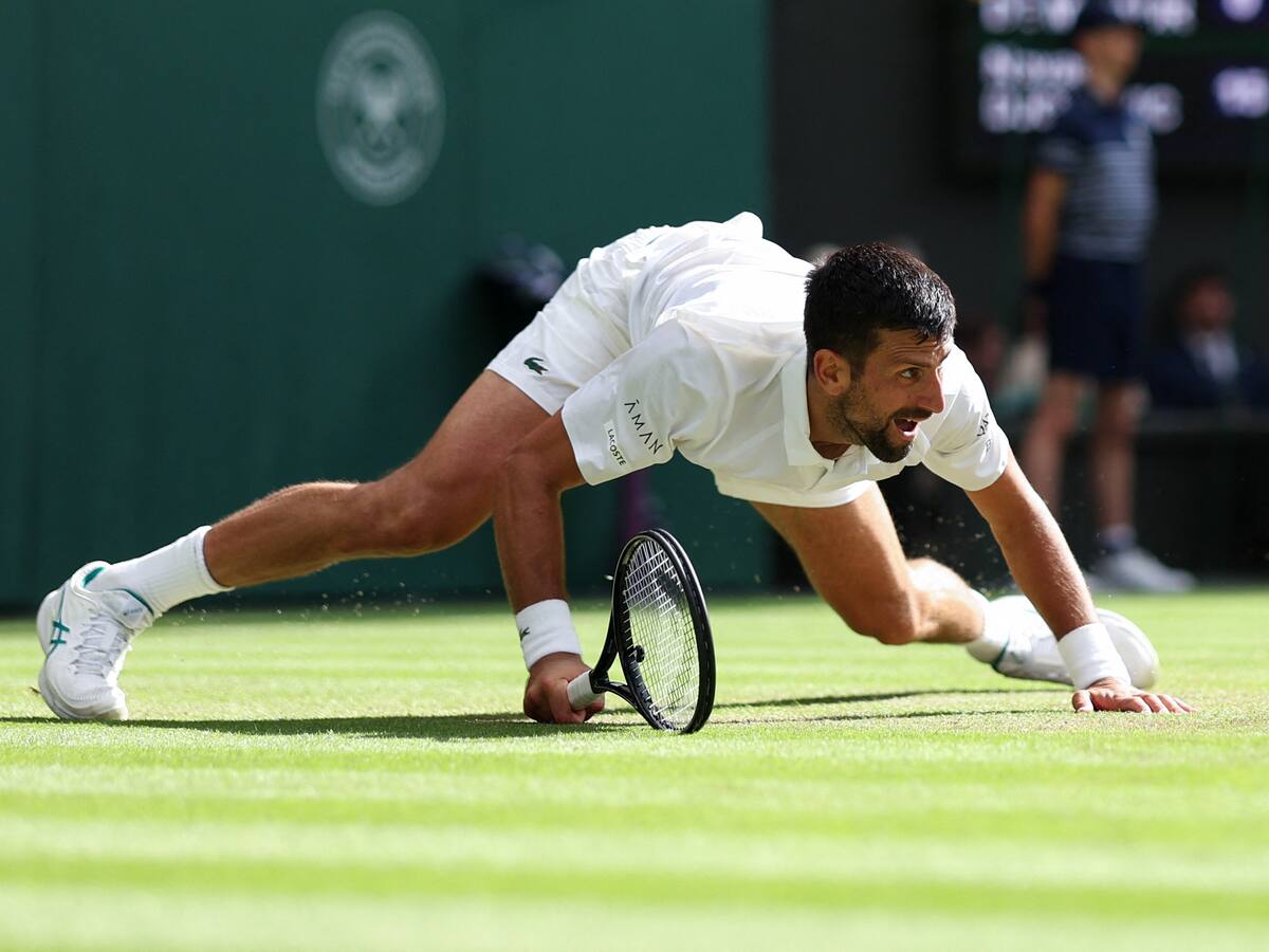 Con Federer de testigo: Djokovic remonta ante de Minaur para seguir en carrera por el título de Wimbledon