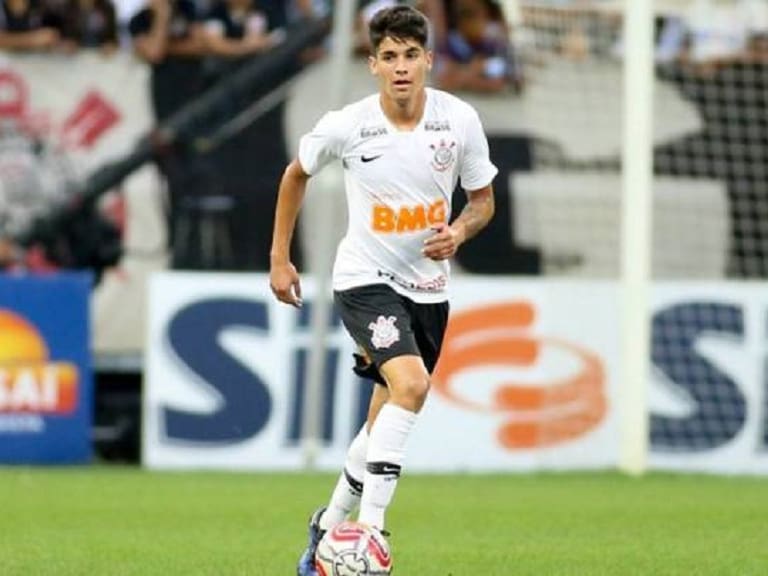 Ángelo Araos fue gran aporte en la victoria del Corinthians por los cuartos de final del Campeonato Paulista