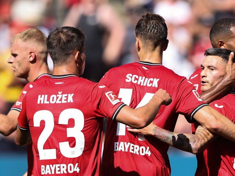 Charles Aránguiz marca un golazo pero no evita derrota del Leverkusen