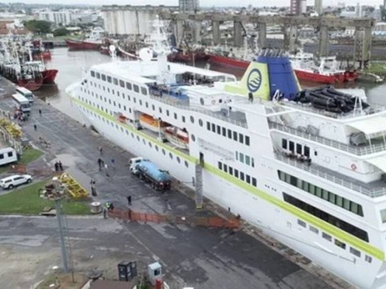 «Nos mandamos una macana»: Autoridad argentina confundió África con Asia y permitió ingreso de crucero pese a nueva variante del covid-19