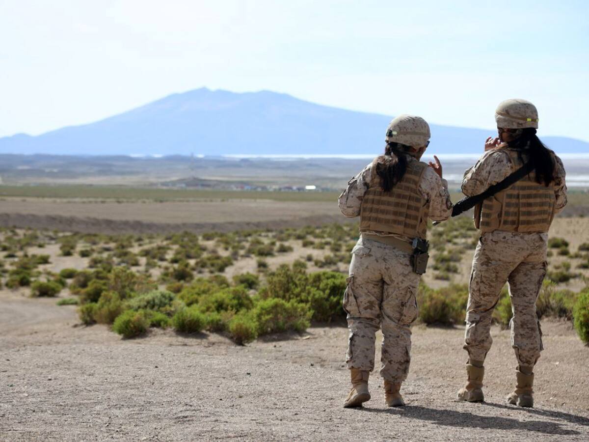 Devuelven a Bolivia a los cinco militares detenidos en Colchane tras cruce de frontera con Chile