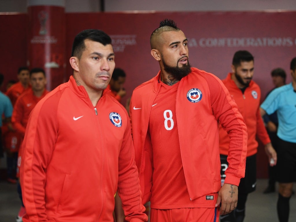 “Ni loco lo haría”: la tajante respuesta de Gary Medel a la idea de Arturo Vidal para “salvar” a La Roja