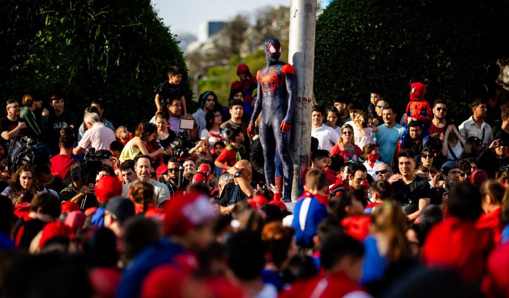 Miles de Spiderman llegaron al obelisco este domingo / Foto: Getty Images