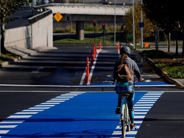 Ciclista de 25 años falleció en Puerto Montt tras ser atropellada por un camión