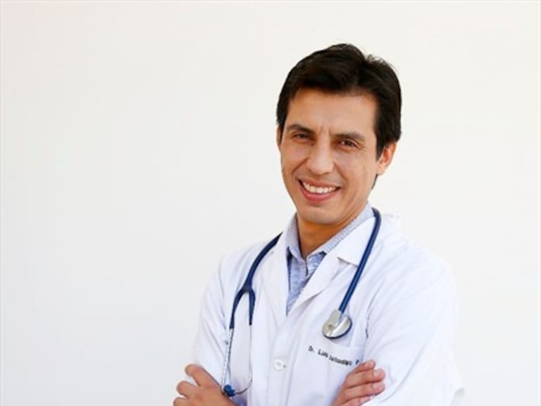 Reportaje en ADN: ¿Cómo trabaja el «doctor del pueblo»?