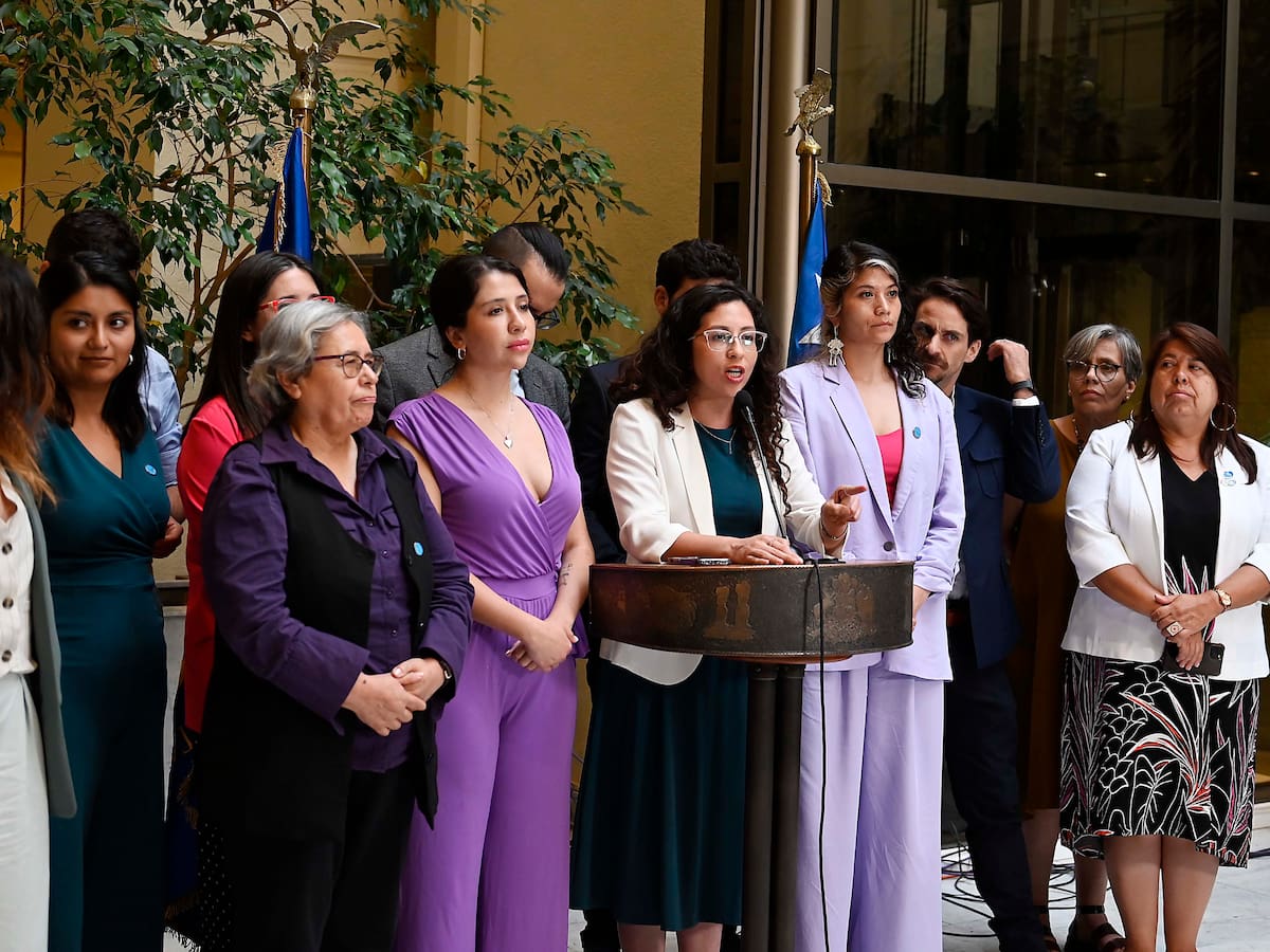 Frente Amplio informa apoyo a reforma previsional del Gobierno: reiteran importancia de crear un inversor público