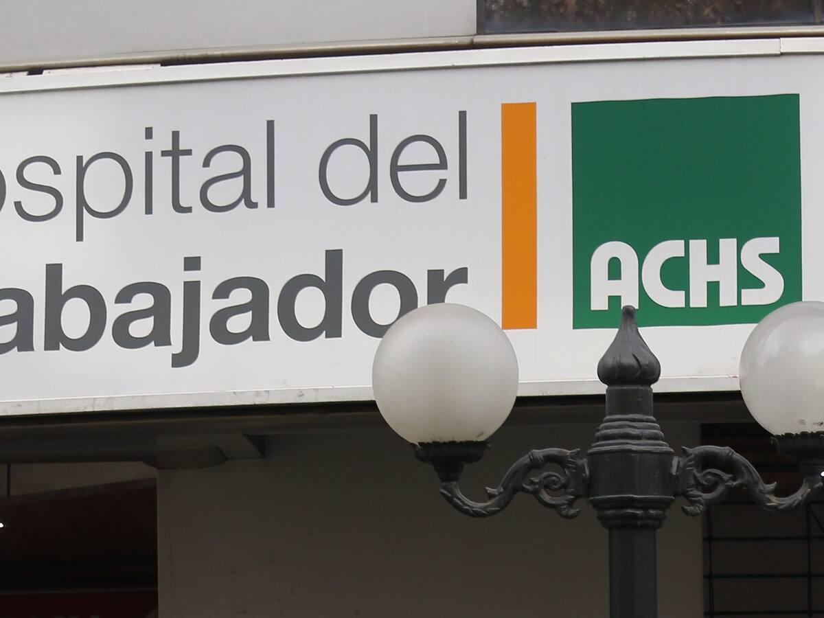 Camarógrafo de TVN se encuentra en «buenas condiciones generales» en el Hospital del Trabajador