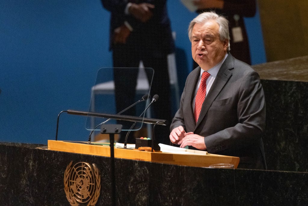 El secretario general de las Naciones Unidas, António Guterres, habla ante la Asamblea General de la ONU para entregar las prioridades de 2024.