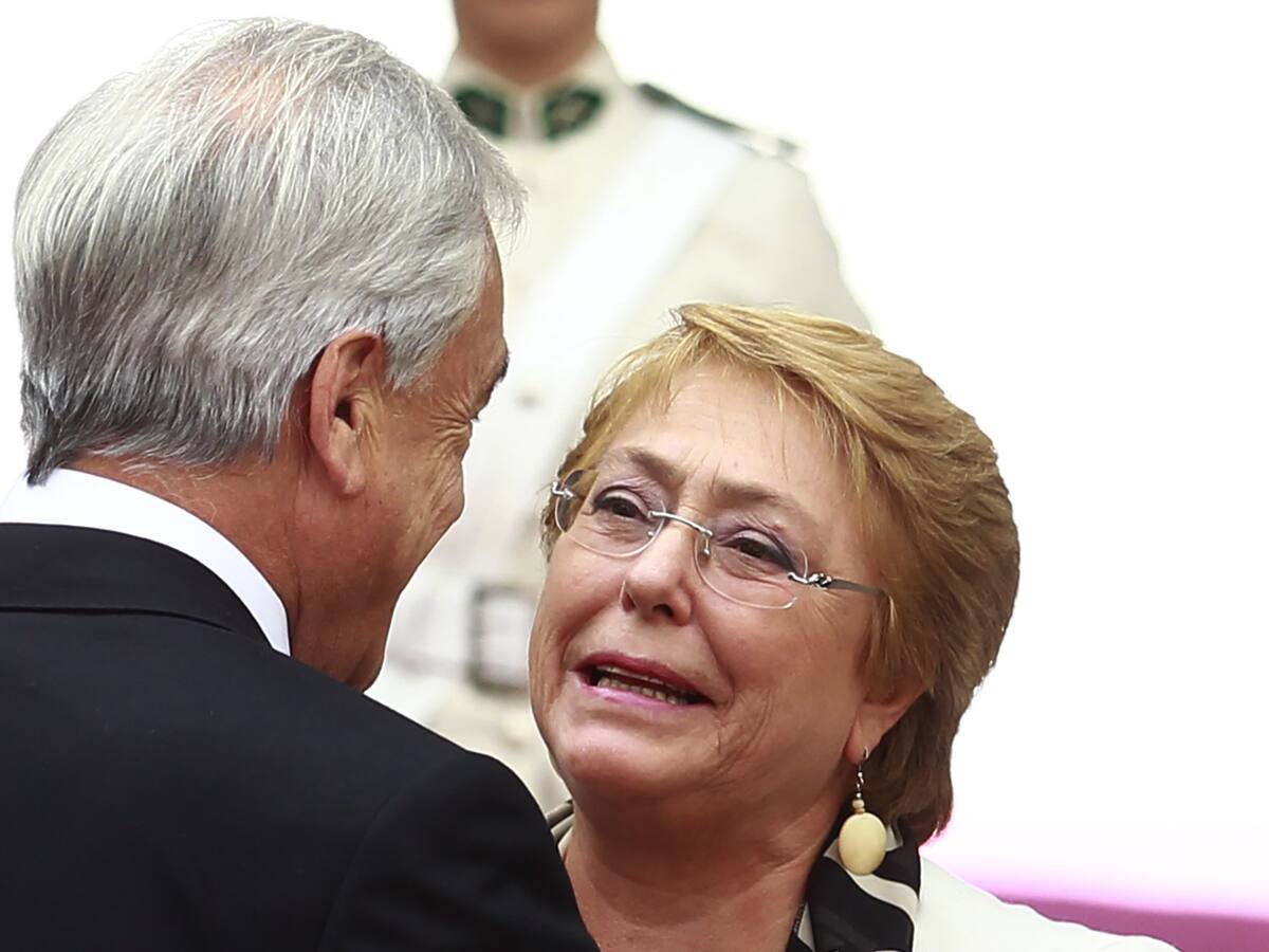 Presidente Piñera se comunicó vía WhatsApp con Bachelet para enviarle sus condolencias por muerte de su madre