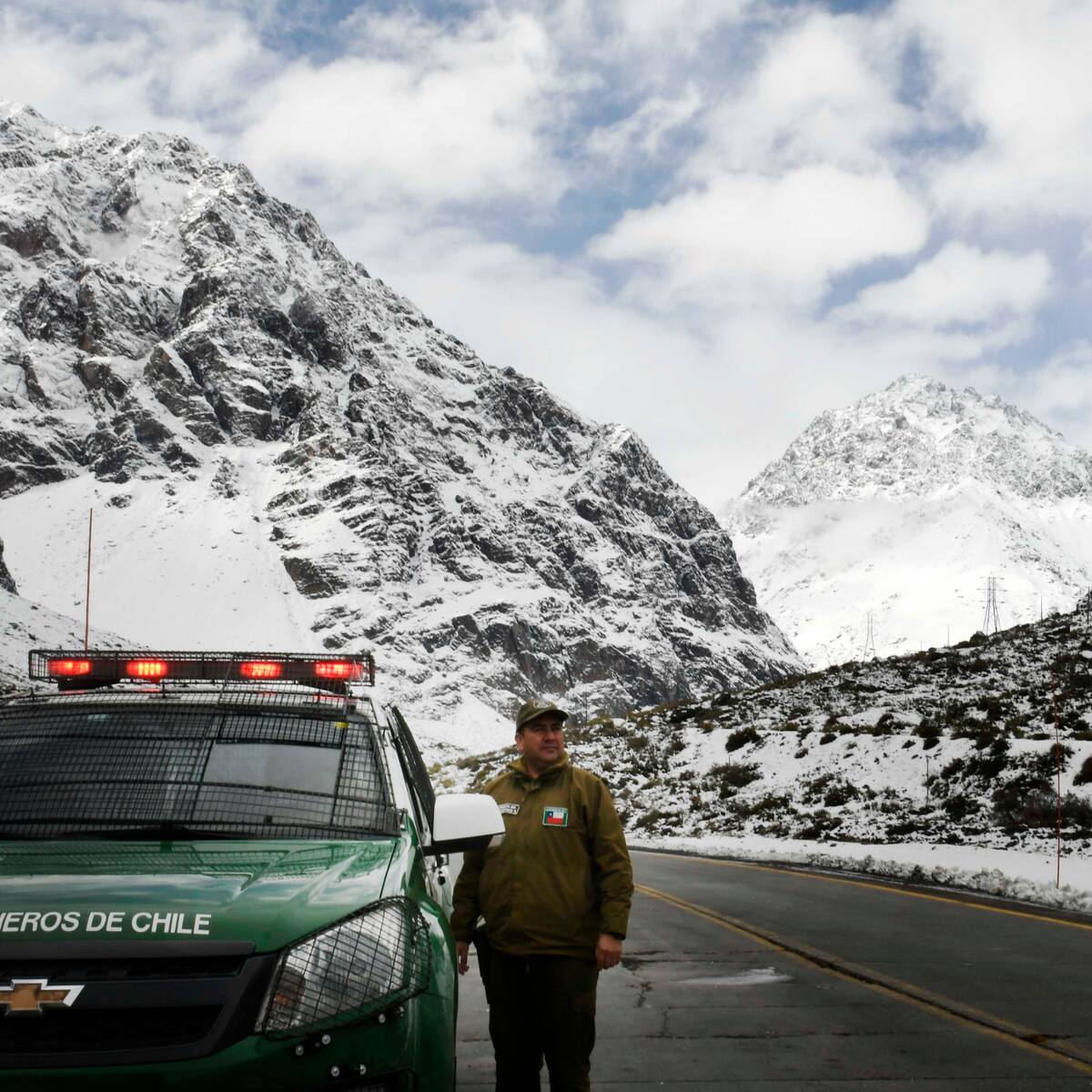 Lluvias aceleran el deshielo en sector Guardia Vieja de Los Andes y generan remociones en masa de nieve