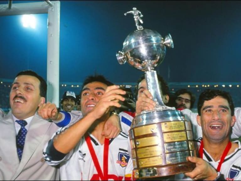 Los emotivos mensajes que recibió Colo Colo en conmemoración a los 30 años de la Copa Libertadores
