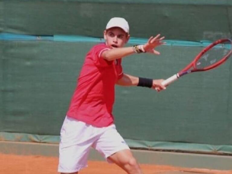 Benjamín Torrealba, de 18 años, sumó su primer punto ATP tras ganar en su estreno en el M15 de Quillota