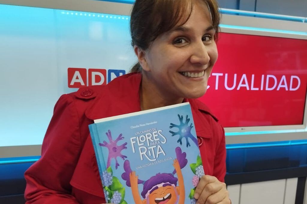Claudia Pérez debuta en la literatura con "Un camino de flores para Rita", un cuento sobre neurociencia