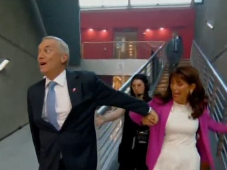 Inesperado revés: José Antonio Kast sufrió complejo impasse en su llegada al debate Anatel