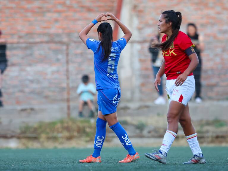 La U derrotó a Unión Española en el Estadio Santa Laura