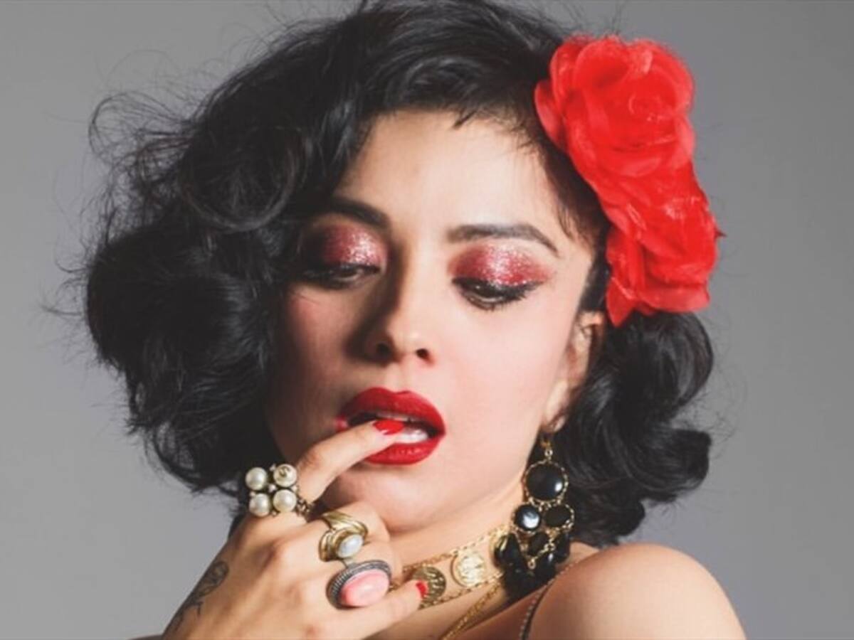 Mon Laferte se sometió al «¿Qué edad aparentas?» de Instagram