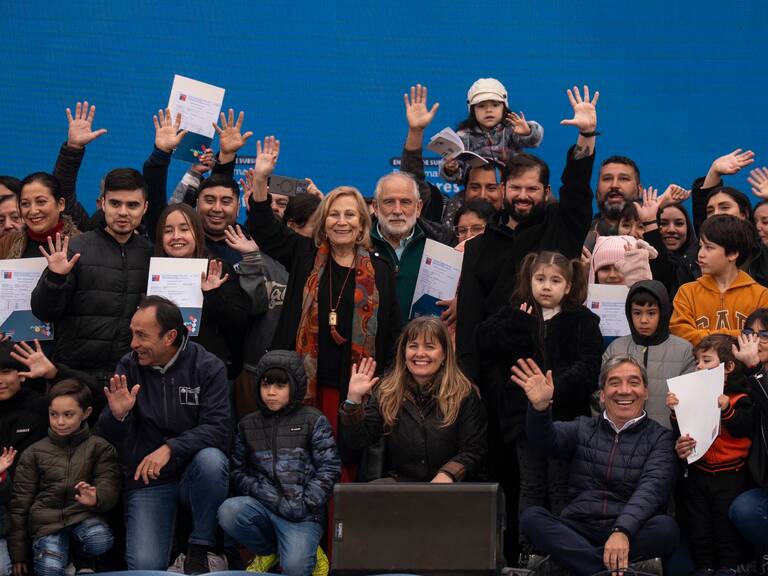 Presidente Boric entrega más de 5 mil subsidios habitacionales en Ñuñoa: “No estamos para arrastrar el poncho, estamos para cumplirle al pueblo”