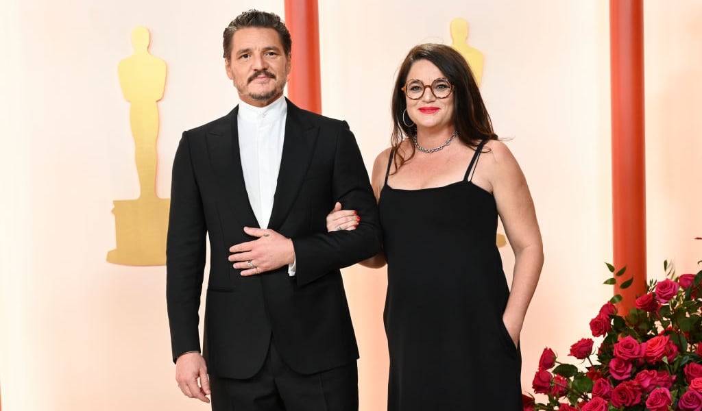 Pedro Pascal y Javiera Balmaceda en los Oscar