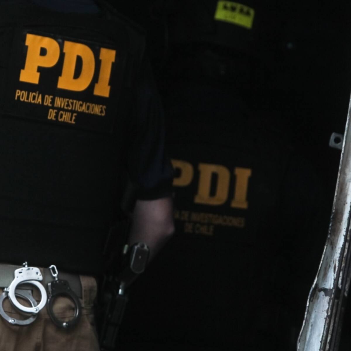 Sujetos se hacen pasar por policías de la PDI para robar en Lampa: uno mostró una placa