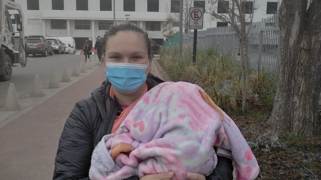 María Fernanda Valdés ya regresó a los entrenamientos a un mes de haber sido mamá: "Rafaela va al gimnasio conmigo"
