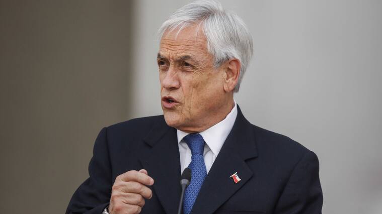 1 de junio del 2020/SANTIAGOEl Presidente de la Republica, Sebastián Piñera, realiza un punto de prensa en el patio de Los Naranjos, junto a la Subsecretaria de Salud.
FOTO: SEBASTIAN BELTRAN GAETE/AGENCIAUNO