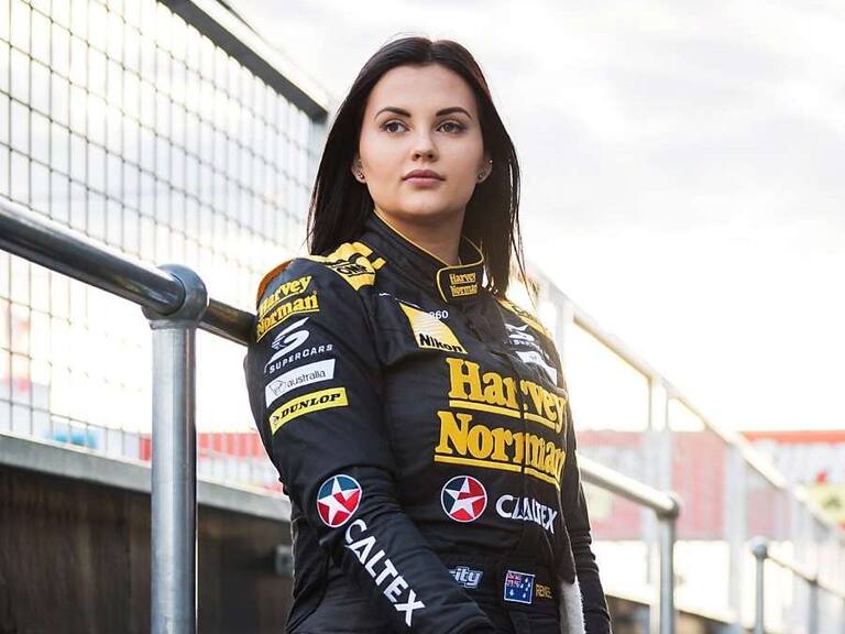 Renee Gracie, la piloto australiana que dejó las carreras para incursionar en la industria pornográfica