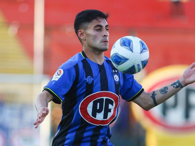 Se mueven rápido en el CDA: Javier Altamirano está cerca de ser refuerzo de la U