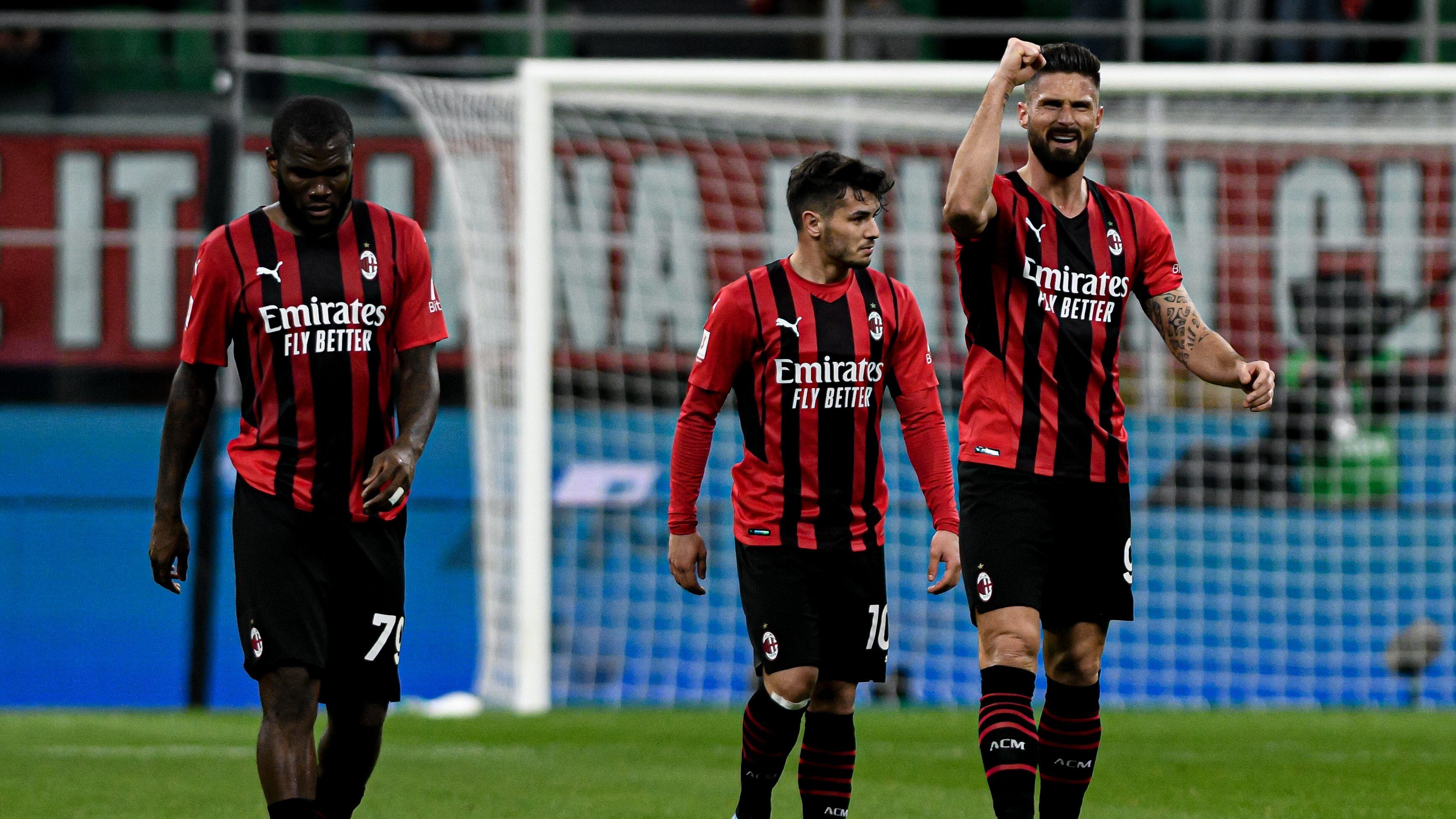 Milan goleó a la Lazio y se instaló en semifinales de Copa Italia