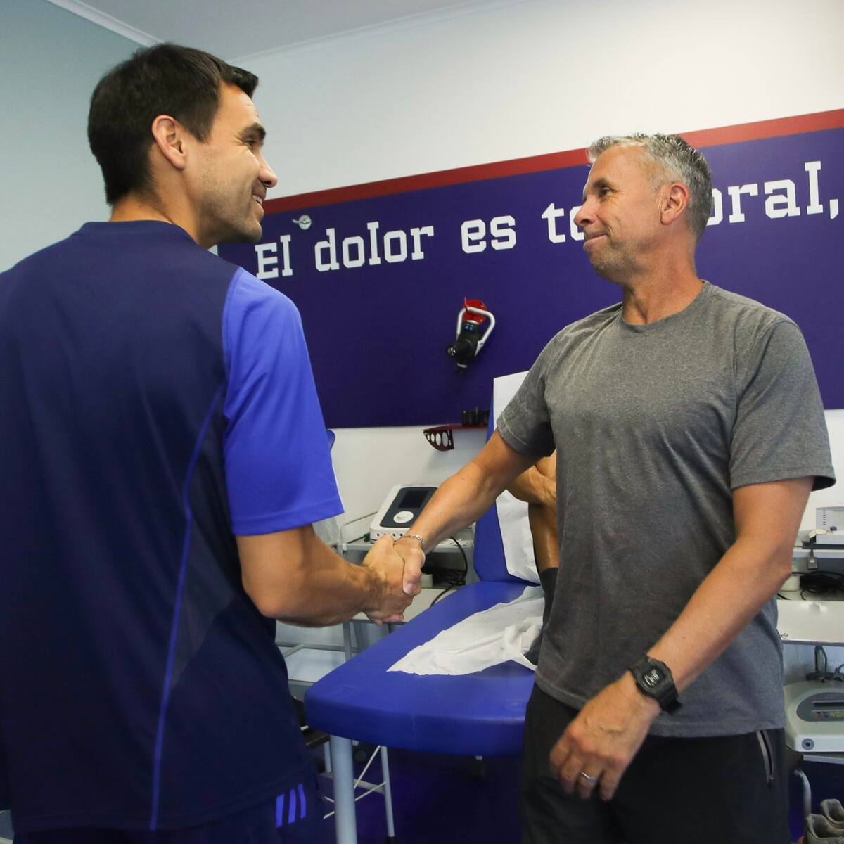 Vuelve un esquema ganador: Así jugaría la U de Gustavo Álvarez