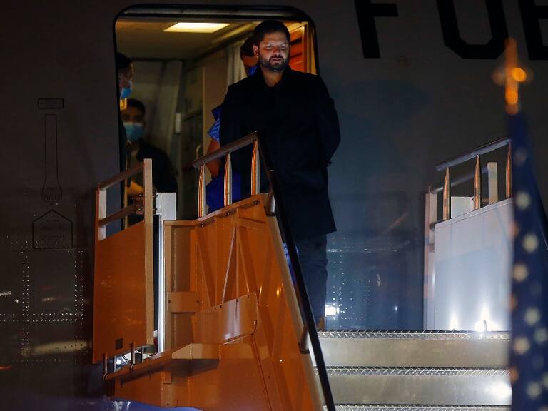 Presidente Boric arriba a Estados Unidos: se reunirá con Joe Biden y con comunidad chilena en Los Ángeles