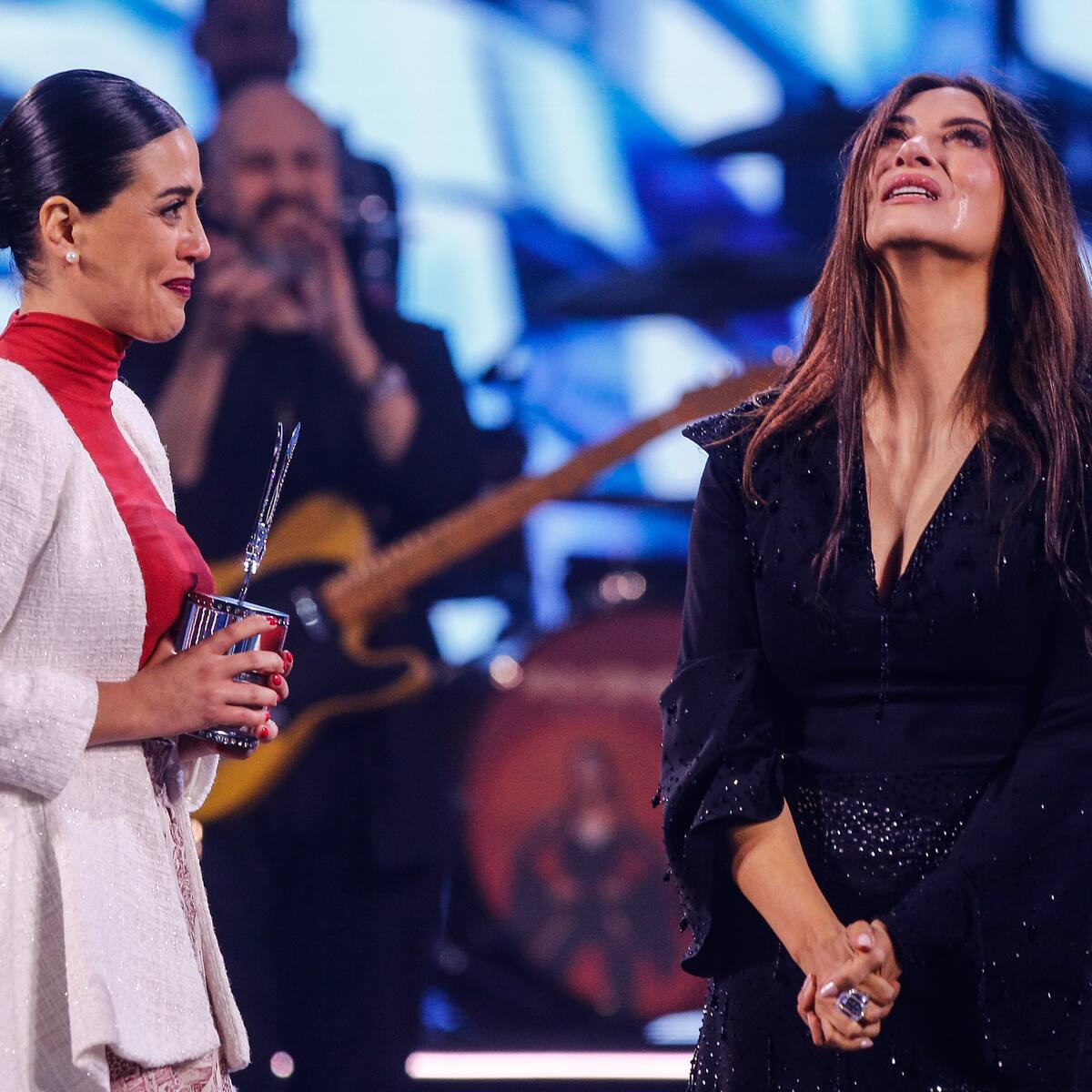 “Innecesario show”: Ola de críticas por la forma en que se entregó la Gaviota de Platino a Myriam Hernández en Viña 2025
