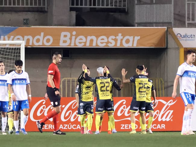 San Luis terminó goleando a la UC por la Copa Chile | Agencia Uno