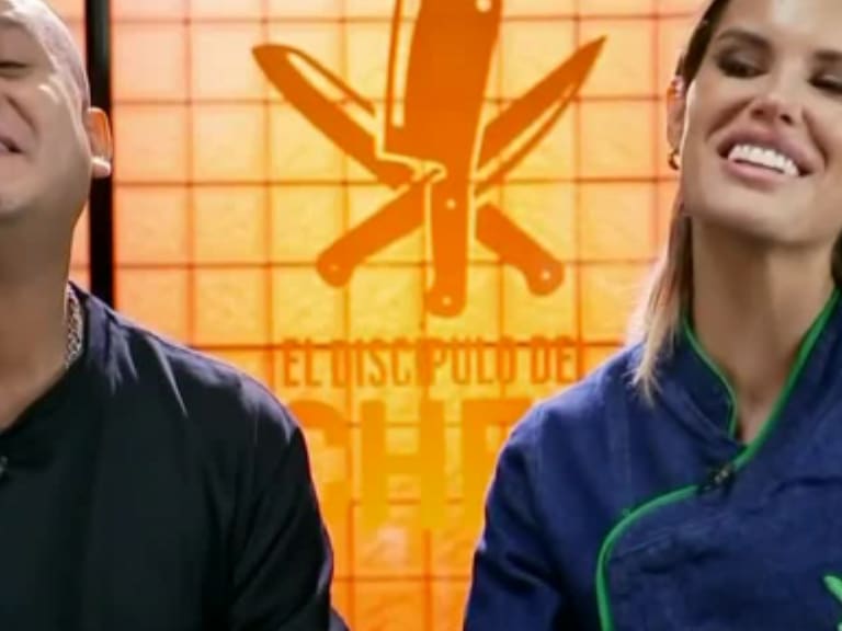 Gala Caldirola le hizo un sahumerio a Nacho Román tras polémicas en «El Discípulo del Chef»