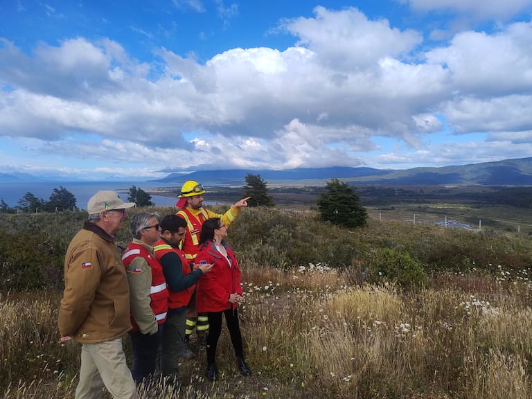 “Aprovechando sus capacidades”: estos equipos con I.A. permitirían a CONAF detectar incendios antes de que se propaguen