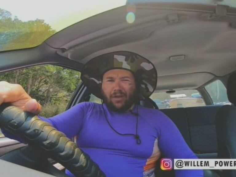 Youtuber arriesga siete años de cárcel por hundir su auto y lancha en un río en Australia