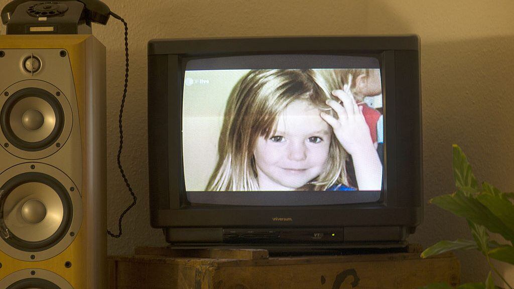 A photo of British girl Madeleine McCann aka Maddie is displayed on a TV screen at an appartmen in Berlin, on October 16, 2013 during the broadcast of German ZDF's "Aktenzeichen XY" programme. The German broadcaster received more than 500 phone calls and emails after airing the programme on the 2007 disappearance of British toddler Madeleine McCann in Portugal, the station said on October 16, 2013. The appeal, based on two years of work raking over the case by Scotland Yard's officers, was first broadcast in Great Britain on the BBC's "Crimewatch" programme. AFP PHOTO / JOHANNES EISELE (Photo credit should read JOHANNES EISELE/AFP via Getty Images)