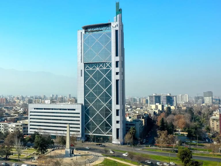 Telefónica confirma su salida definitiva de Chile en un plan de retirada en Hispanoamérica