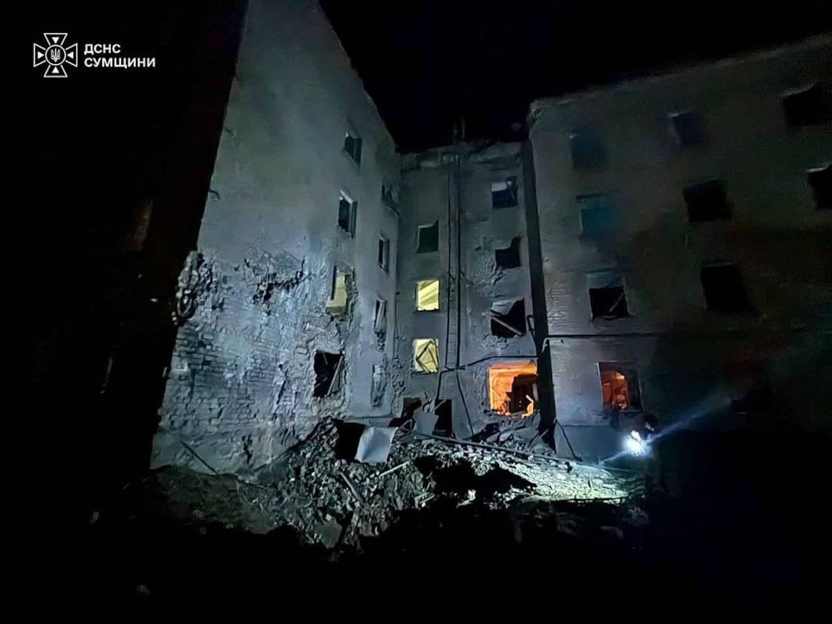 Nuevos bombardeos nocturnos rusos en Ucrania: tres personas mueren en ataques contra viviendas