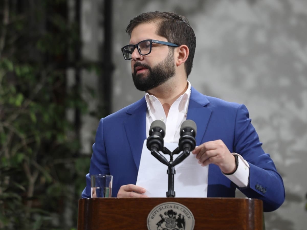 «Es bien lamentable»: Presidente Gabriel Boric responde a las críticas de Jouannet por los aviones «Hércules»