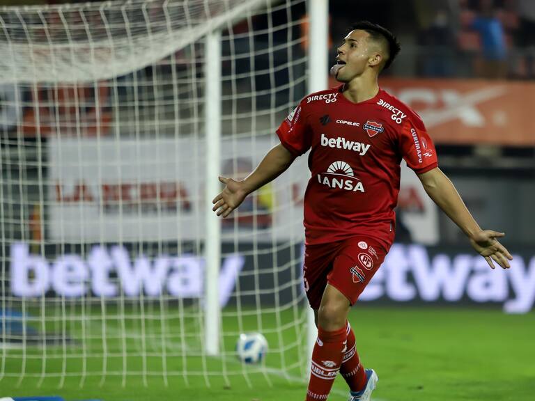 Alexander Aravena se suma al microciclo de La Roja Sub 23