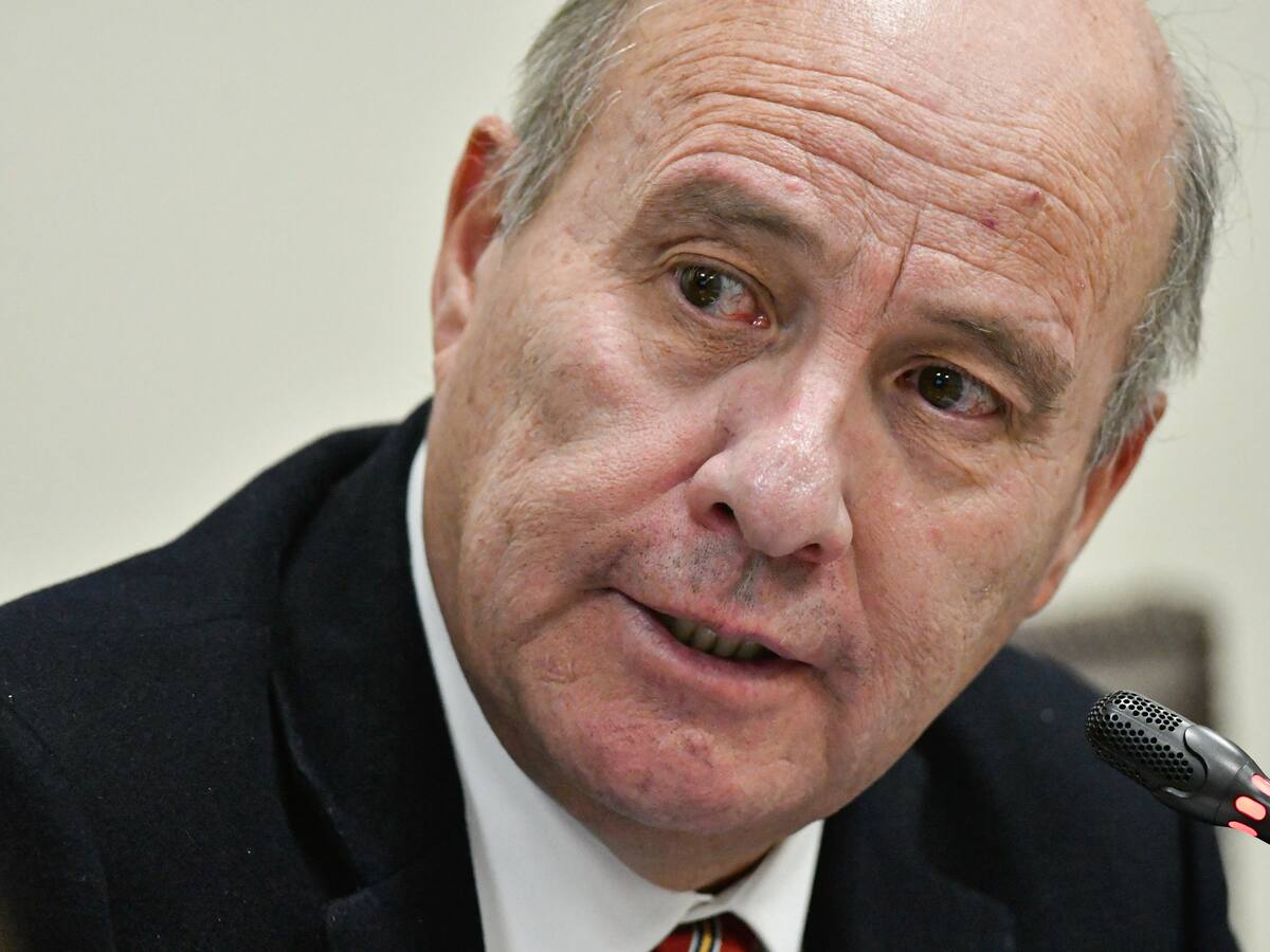 Apunta a $2,1 billones “no explicados”: ministro Quiroz contradice a Consejo Fiscal Autónomo por informe de deuda pública