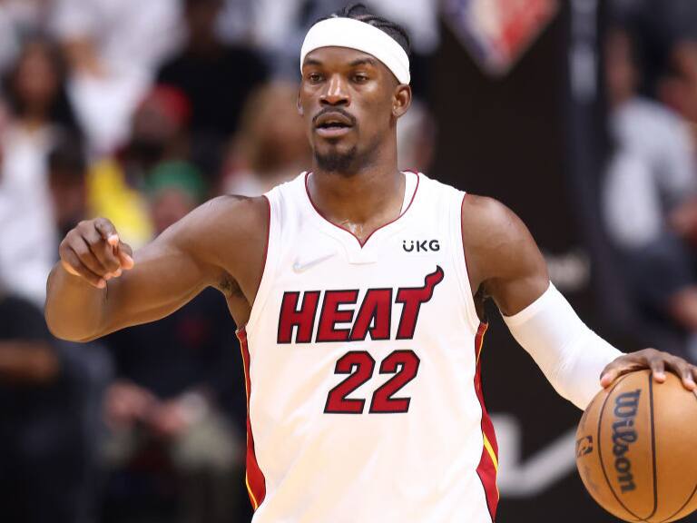 NBA: la gran noche de Jimmy Butler que aumenta la ventaja de los Heat en los playoffs