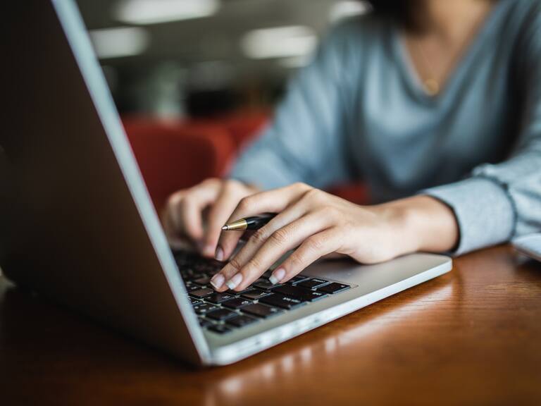 Los desafíos y oportunidades de la educación digital en Chile