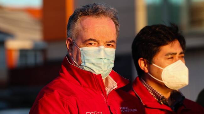 21 de Novienbre de 2020 / CONCEPCION
Intendente de la Region del Bio Bio Patricio Kuhn, Gobernador de la provincia de Concepcion Julio Anativia en conjunto con autoridades, Carabineros y Armada de Chile, realizan en la localidade de San Pedro de la Paz, fiscalizacion de ampliacion toque de queda en el Gran Concepcion durante el estado de catastrofe de la pandemia covid-19
FOTO: RODRIGO GAJARDO / AGENCIAUNO
