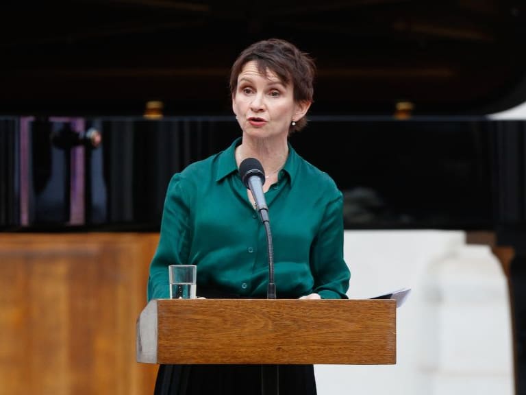 carolina tohá - sebastián piñera - estallido social