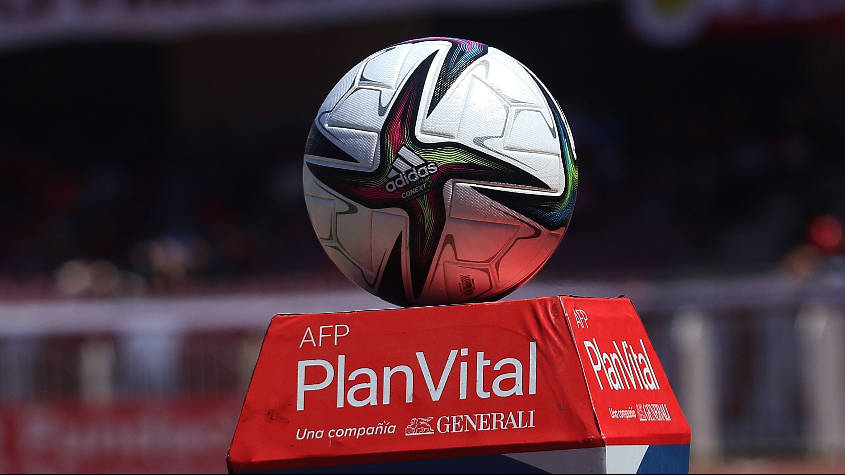 13 DE NOVIEMBRE DE 2021/LA SERENA Balón del partido, durante el partido válido por la fecha 32 del Campeonato Nacional AFP PlanVital 2021, entre Deportes La Serena y Universidad Catolica, disputado en el Estadio La Portada.
FOTO : LEONARDO RUBILAR CHANDIA/AGENCIAUNO