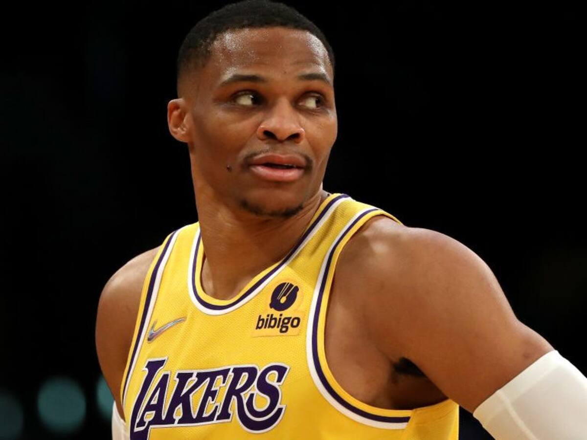 Russell Westbrook se cuestiona la disposición de los Lakers: «Cuando decidimos jugar duro, ves la diferencia»