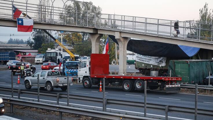 Camioneros inician paro por inseguridad en varias partes del norte país